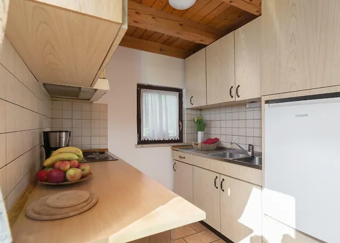 Počitniška hiša Homes Sara *